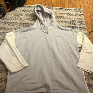 Outdoor Voices Two-Tone Sweatshirt Medium